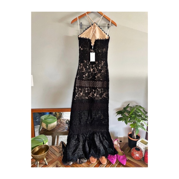 Foxiedox Tabitha Lace Maxi Dress In Black - Picture 7 of 11